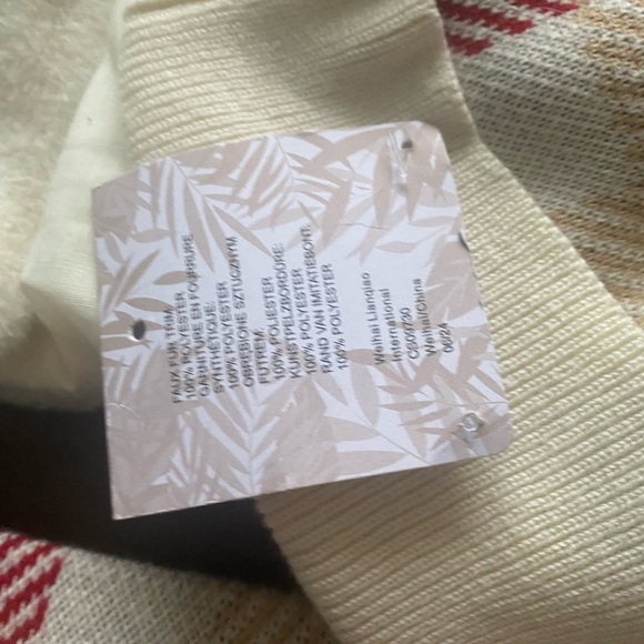 Tommy Bahama Skirt , Vest and hat set - Picture 10 of 10